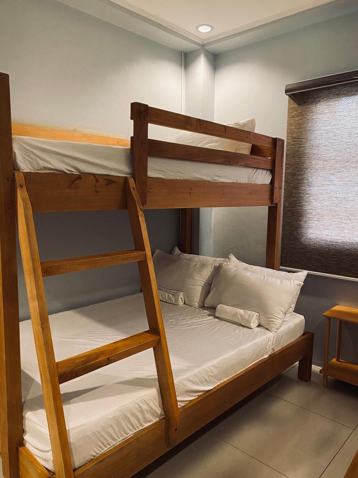 Lakayo Hillside Apartelle San Juan  Exteriör bild
