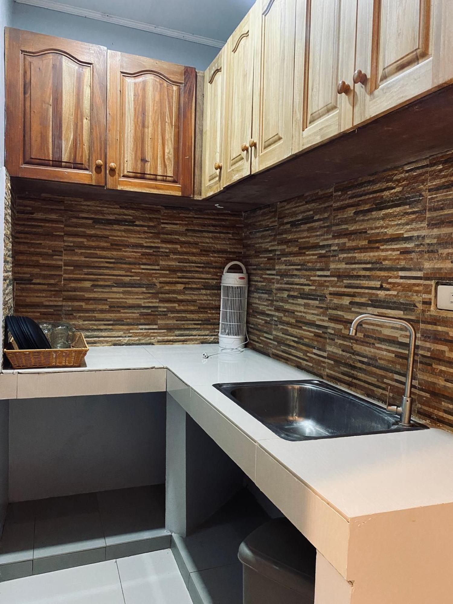 Lakayo Hillside Apartelle San Juan  Exteriör bild